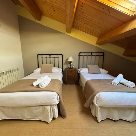 ホステル Internacional サリア