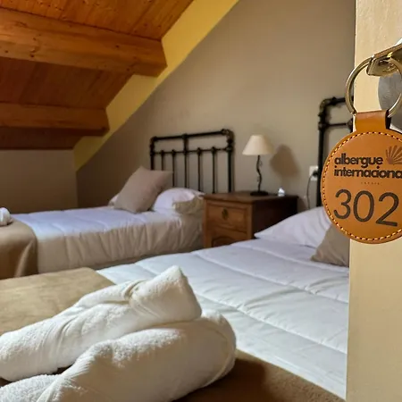 Internacional Hostel *
