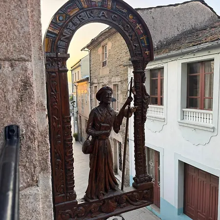 Internacional サリア