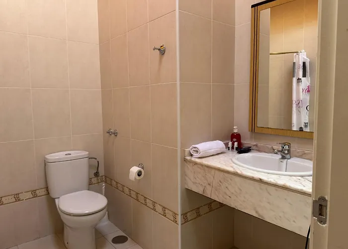 ホステル Internacional サリア