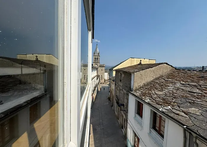 Internacional サリア