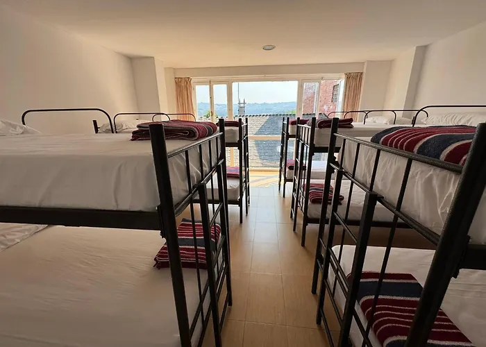 Internacional サリア